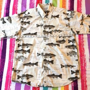 Columbia Short Sleeve shirt MEDIUM fish printed